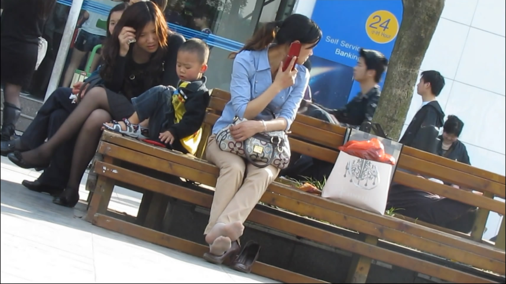 streetsnapnylon[00 01 02][20181205 224122 7]